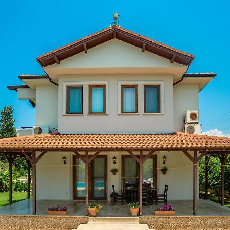 Erdem 4 Bedroom With Private Pool Villa *
