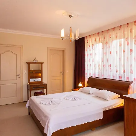 Villa Erdem 4 Bedroom With Private Pool *